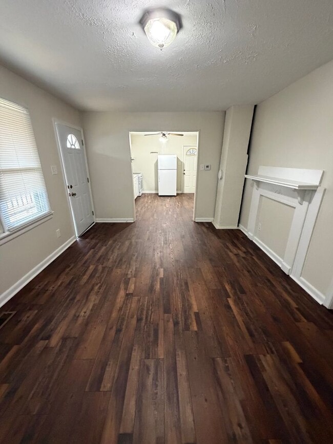 Photo - 1810 Laurel St