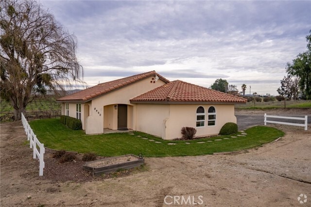 Building Photo - 8460 Magdalina Dr Rental