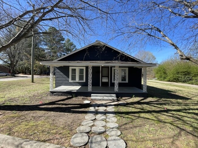 2 bd 1 ba house