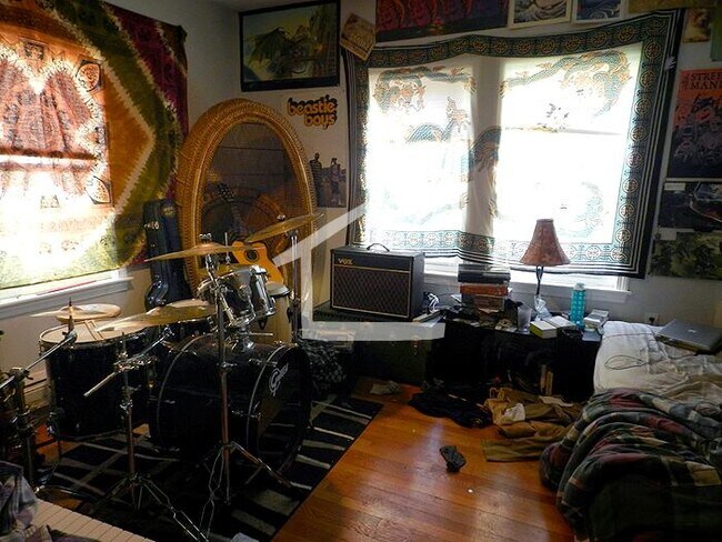 Photo - 32 Long Ave Unit 1