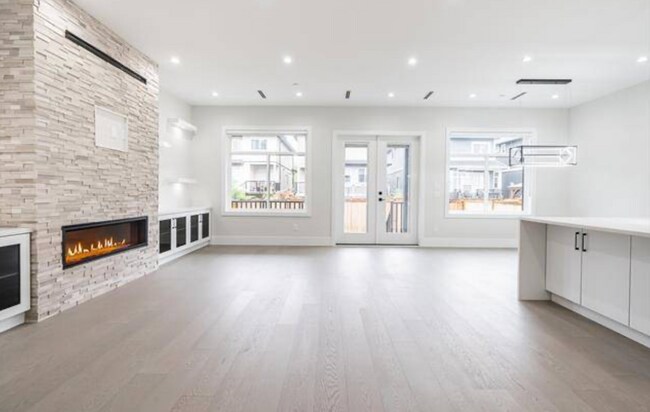 Photo - 23087 134 Loop