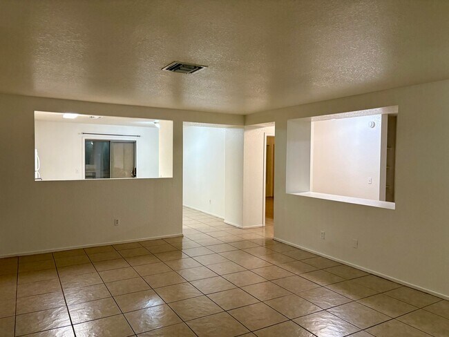 Photo - Charming 3 Bedroom 2 Bath Family Home in South Tucson