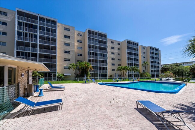 Photo - 319 NE 14th Ave Unit 705