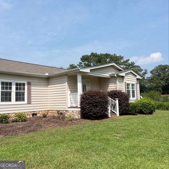 Building Photo - 205 Tom Fletcher Rd Rental
