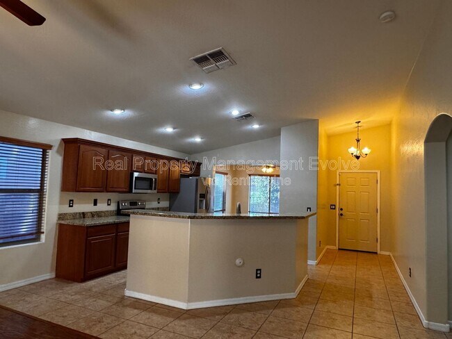 Photo - 18184 W Saguaro Ln
