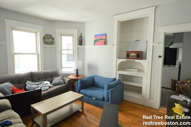 Photo - 31 Chester St Unit 3