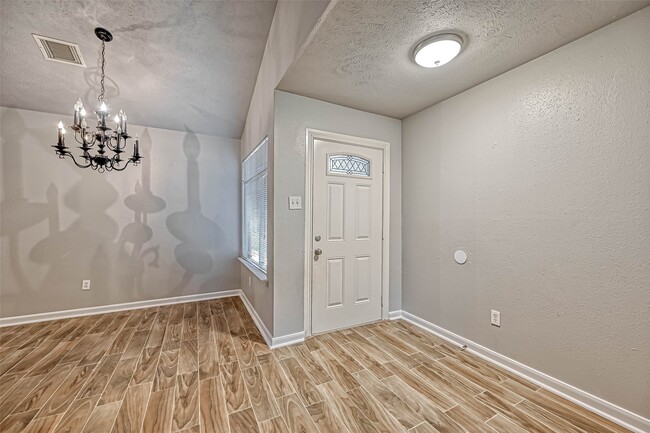 Photo - 2235 Sentinal Oaks St