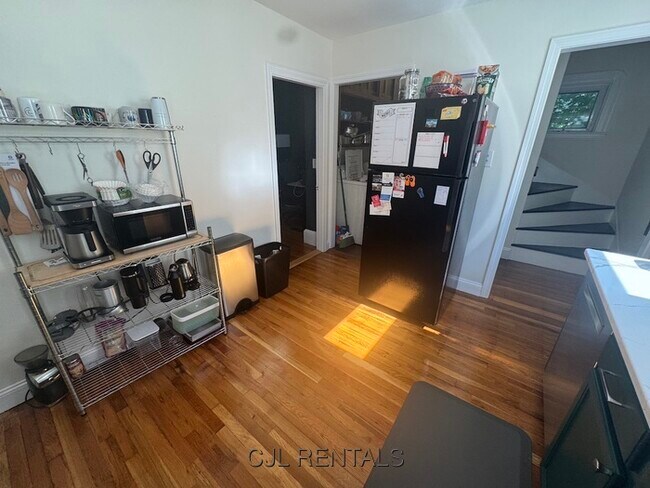 Photo - 145 Albion St Unit 2