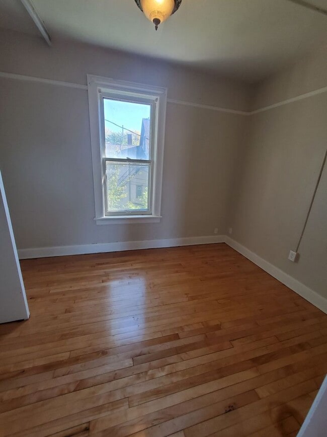 Photo - 800 E Chambers St./3010 N Fratney St. (6 U...