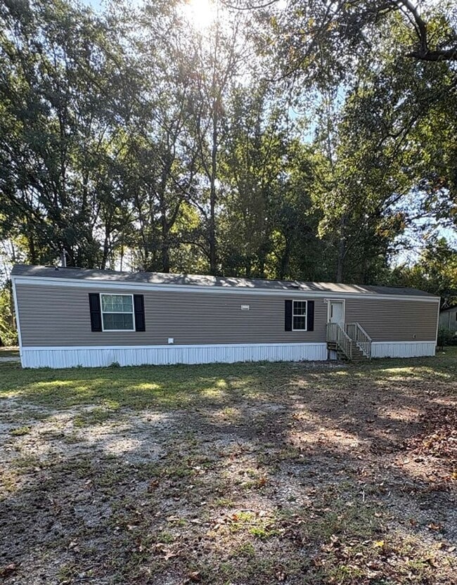 Building Photo - 5281 Crestline Rd Rental