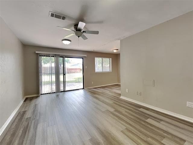 Photo - 2116 Crockett Dr