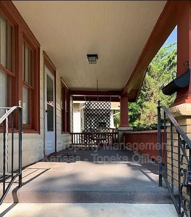 Photo - 2219 SW Huntoon St