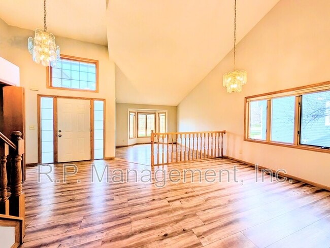 Photo - 9200 Parkside Dr