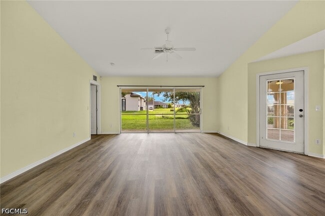 2102 NW 9th St