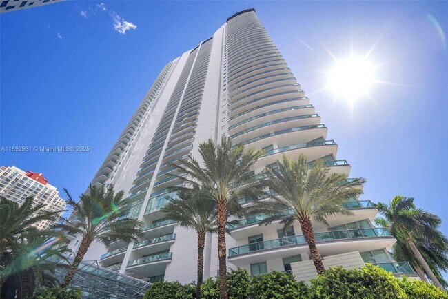 Building Photo - 1331 Brickell Bay Dr Unit 3609