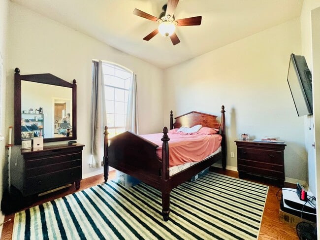 Photo - 9220 Edgemont Dr