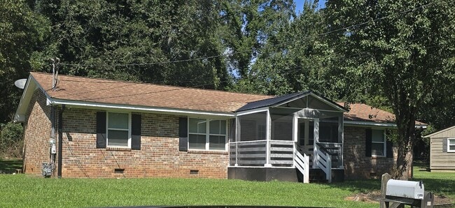 Building Photo - 60 Caroline Ave Unit A