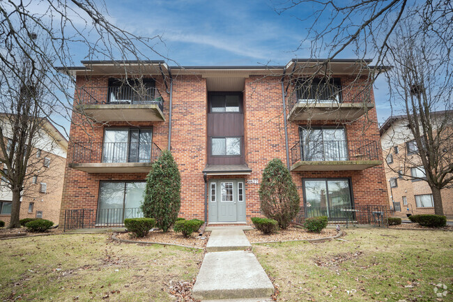 Building Photo - 9827 Treetop Dr Unit 2105 Rental