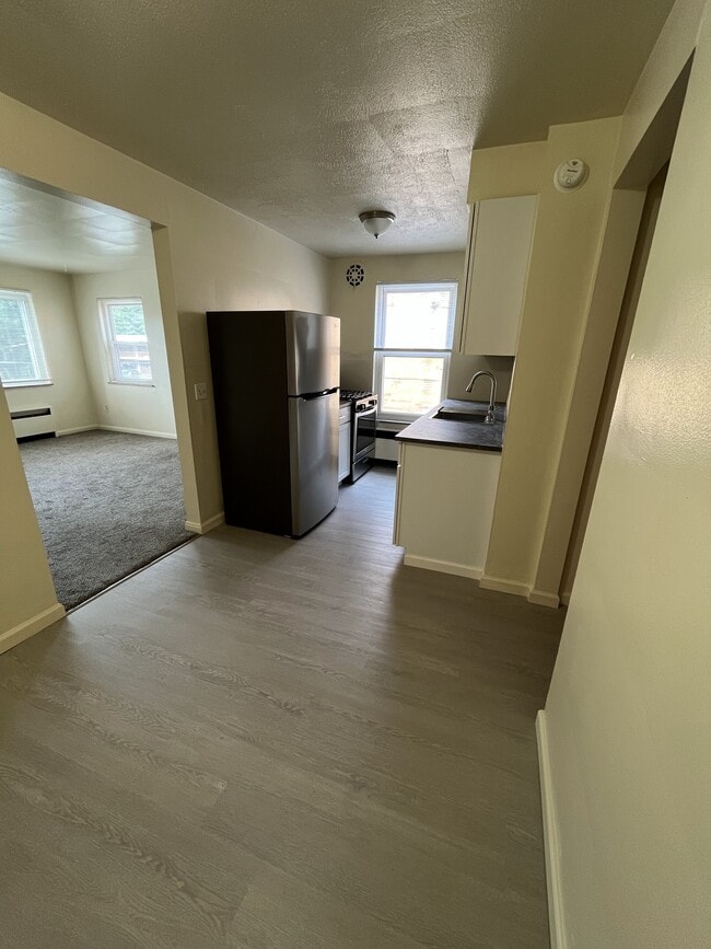 Photo - 6842 Montgomery Rd