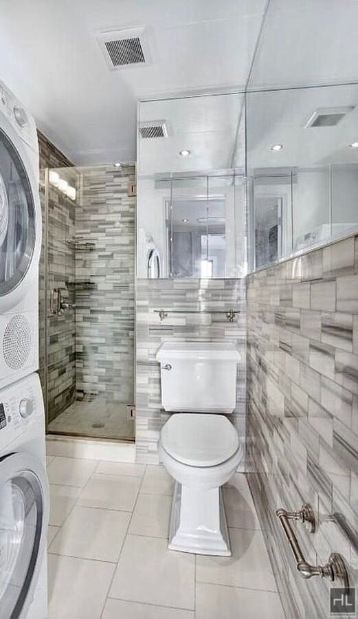 Photo - E 1ST ST. Unit 2R