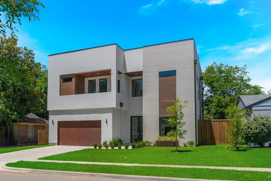 Photo - 9409 Lenel Pl