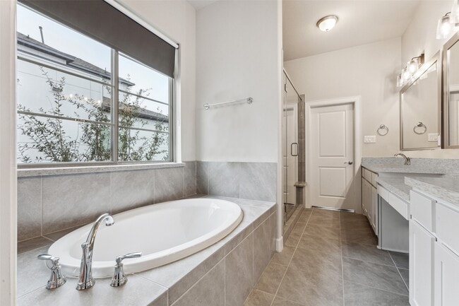 Photo - 12025 Royal Oaks Run Dr