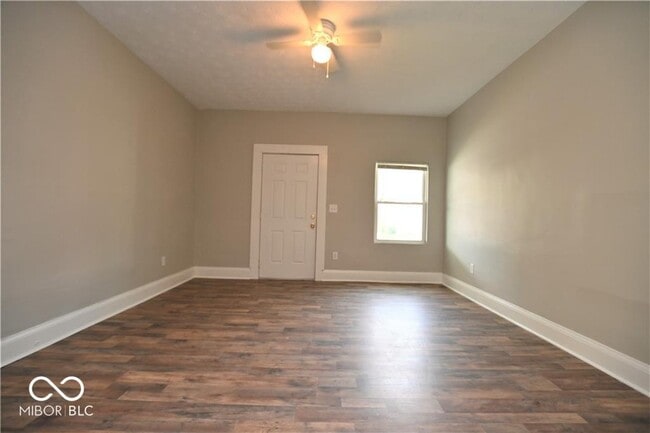 Photo - 845 N Rural St