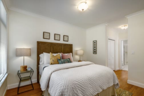 Building Photo - 45 Asheville Rd Unit 417