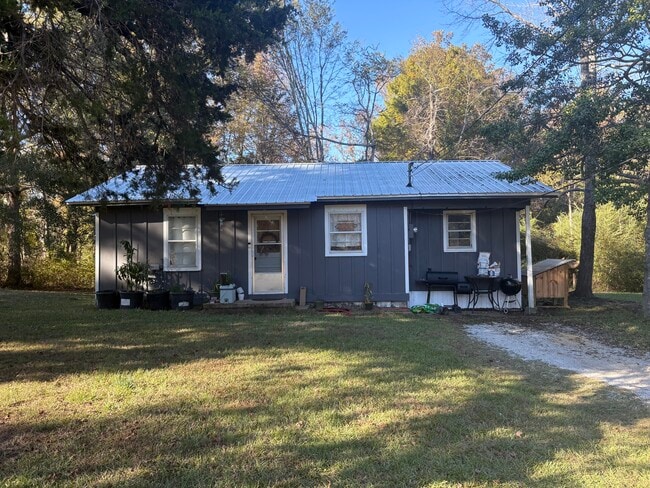 Building Photo - 492 Mobile St