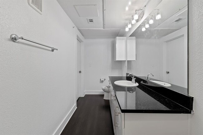 Photo - 3300 Towers Blvd Unit 148