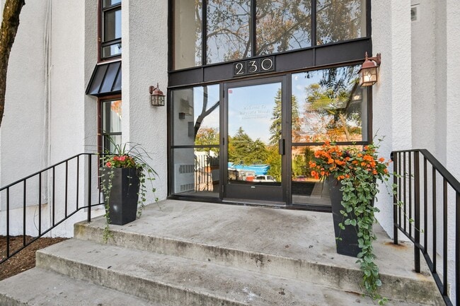 Photo - Wayzata Woods