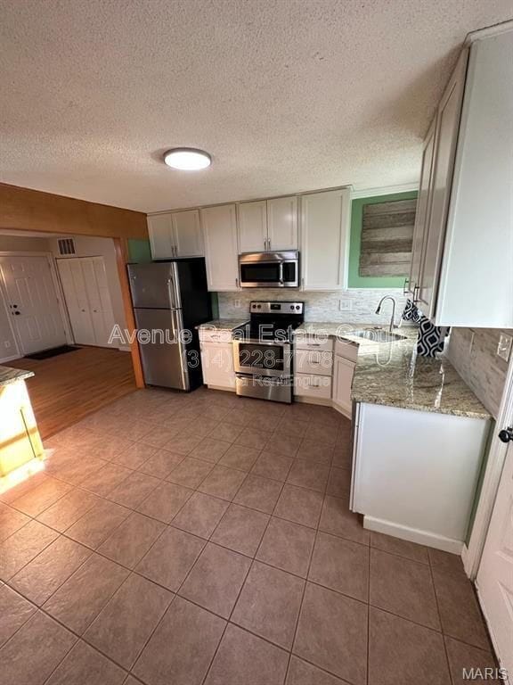 Photo - 908 Center Ct