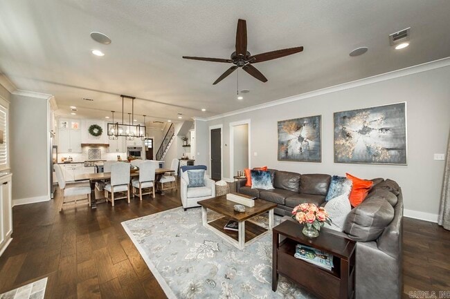 Photo - 1607 N University Ave