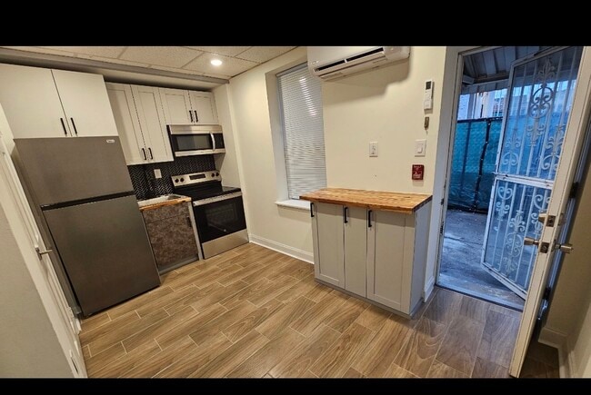 Photo - 4670 James St Unit 4670 James st  3