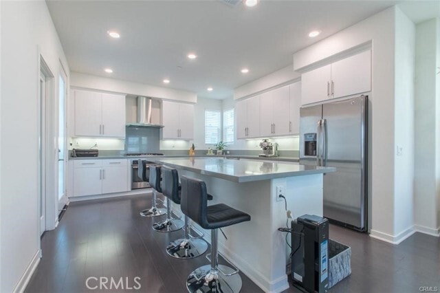 Building Photo - 140 Paramount