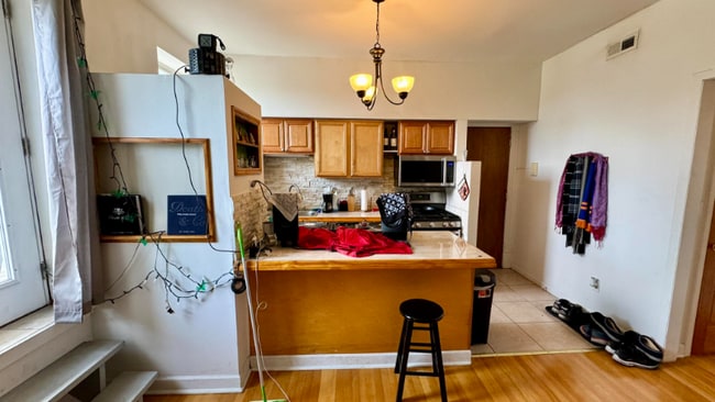 Photo - 1368 W Evergreen Ave Unit 3R