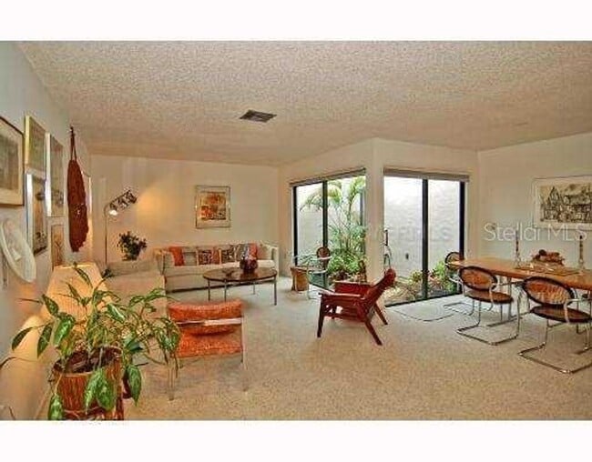 Photo - 2/2 Maintenance-Free Glen Oaks Courtyard Home with Private Pool