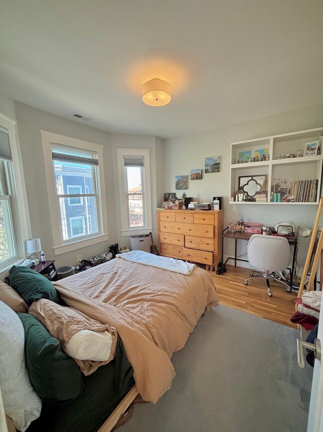 Building Photo - 19 Wheeler St Unit 2 Rental