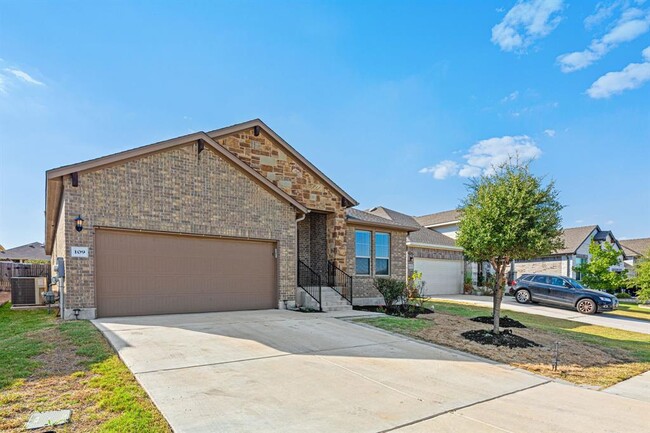 Photo - 109 Finstown St