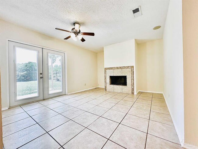 Photo - 4227 Elmcrest Dr