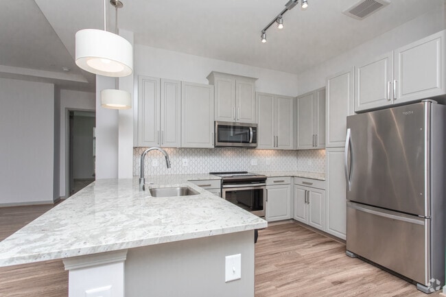 2BR, 2BA - 1117SF