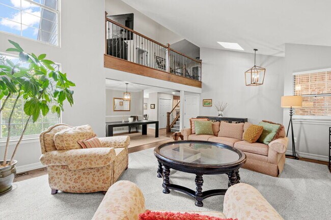 Photo - 8040 S Jasmine Cir