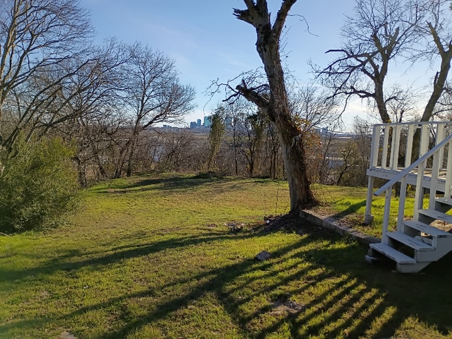 Photo - 2152 Moore Ave