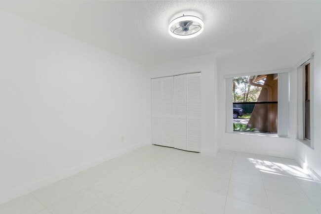 Photo - 6090 Aloma Ln