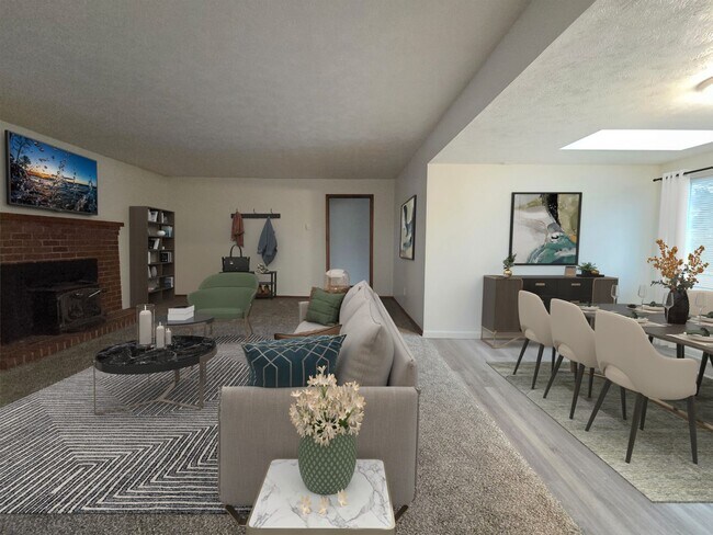 Photo - $1,900 – 2 Bed / 2 Bath Home with Fenced Yard, Fireplace, and Garage