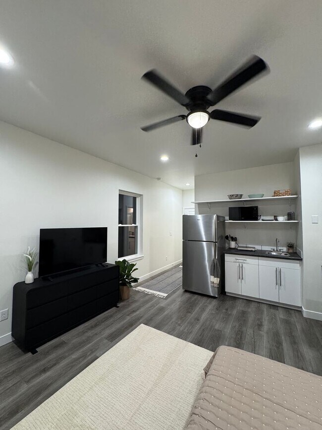 Bellaire Lofts