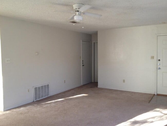 Photo - 232 Craddock Ave