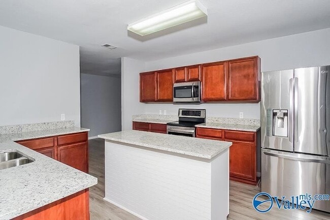 Photo - 3703 Avalon Lake Dr SW