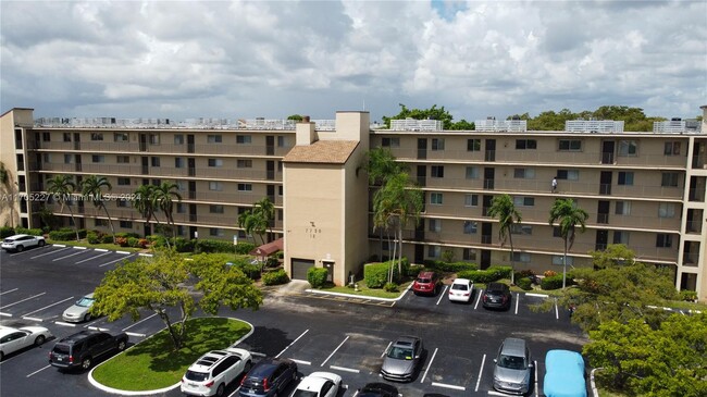 Photo - 7730 NW 50th St Condominio Unidad 507