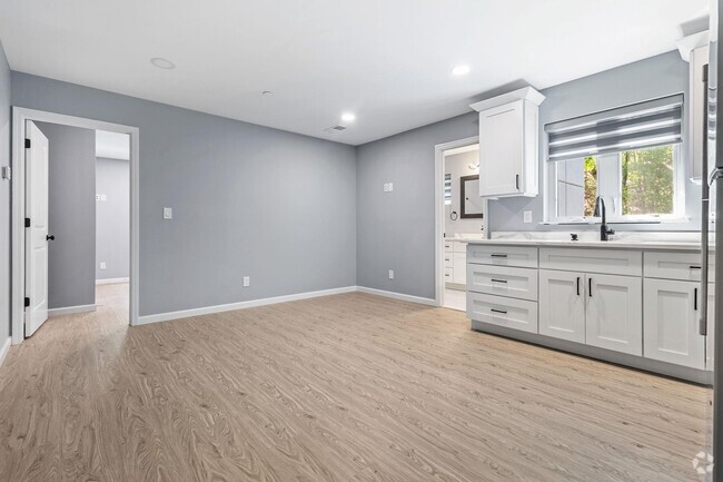 Building Photo - 221 Rte 9W Unit 213 Rental